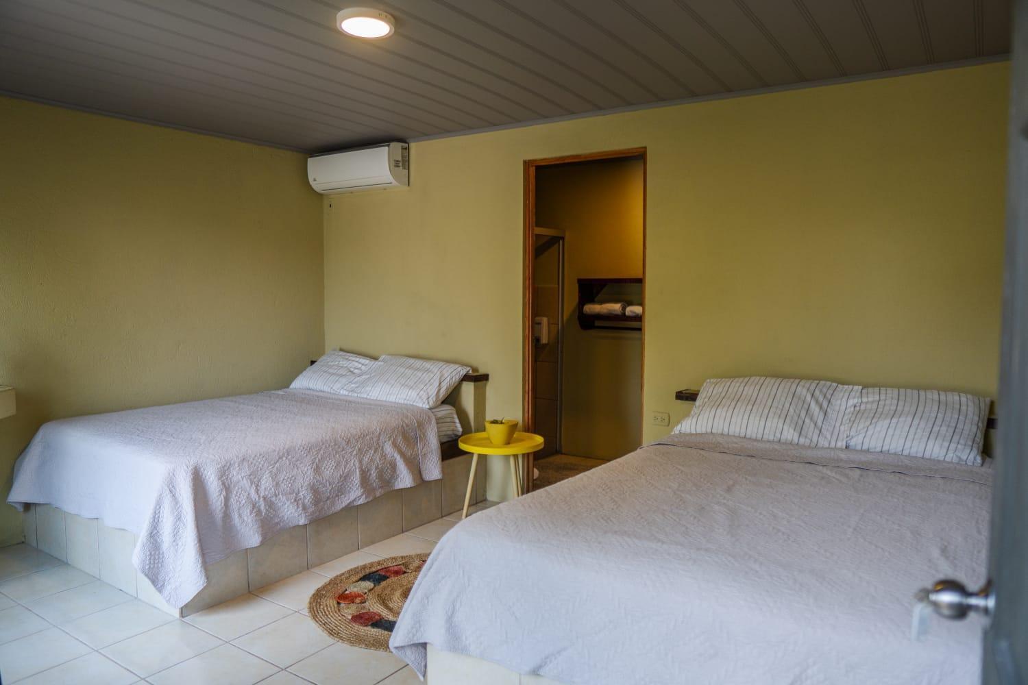 Hotel Y Cabinas Del Tropico Guápiles Dış mekan fotoğraf