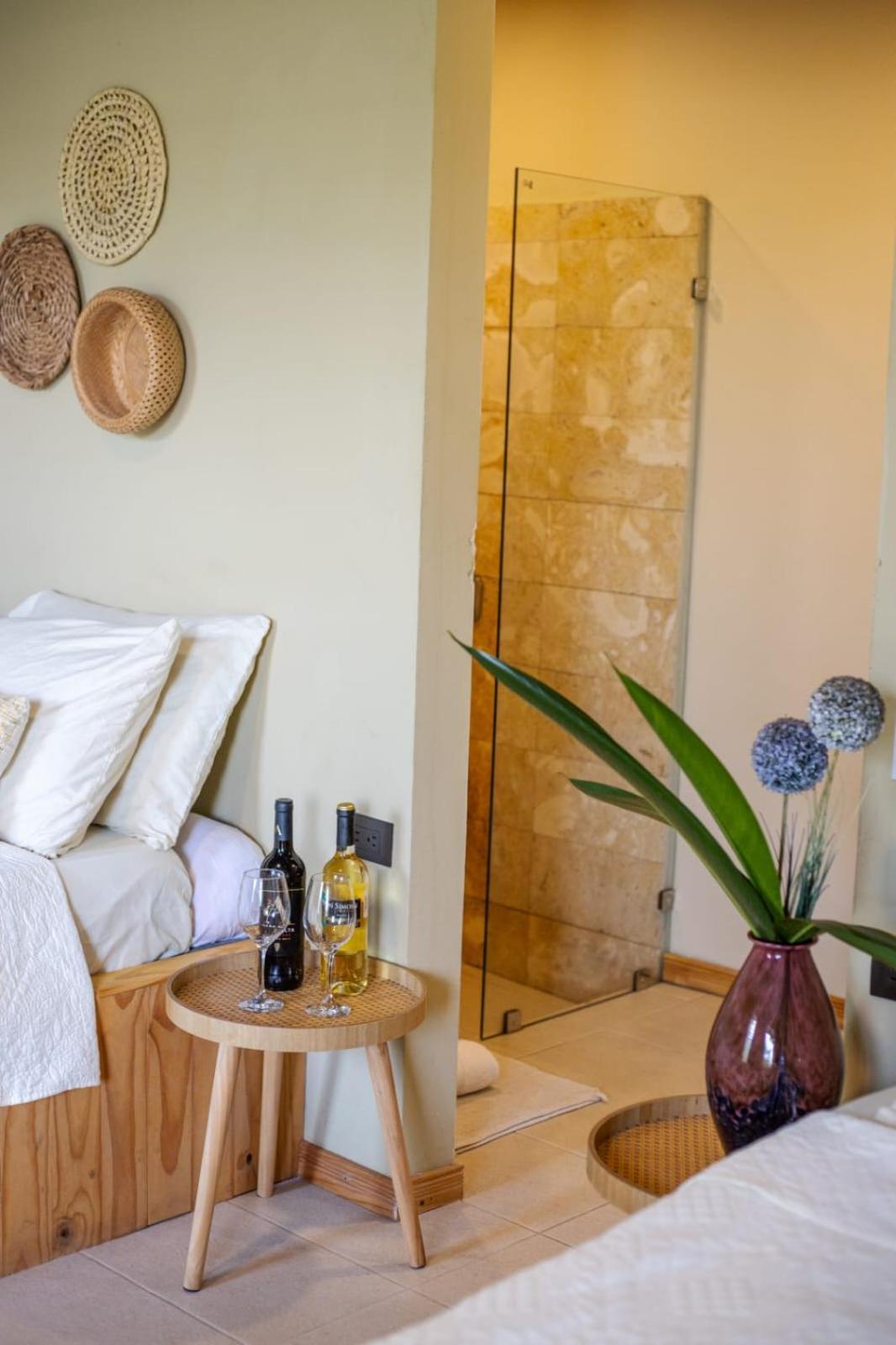 Hotel Y Cabinas Del Tropico Guápiles Dış mekan fotoğraf